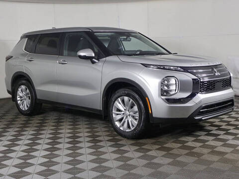 2026 Mitsubishi Outlander ES