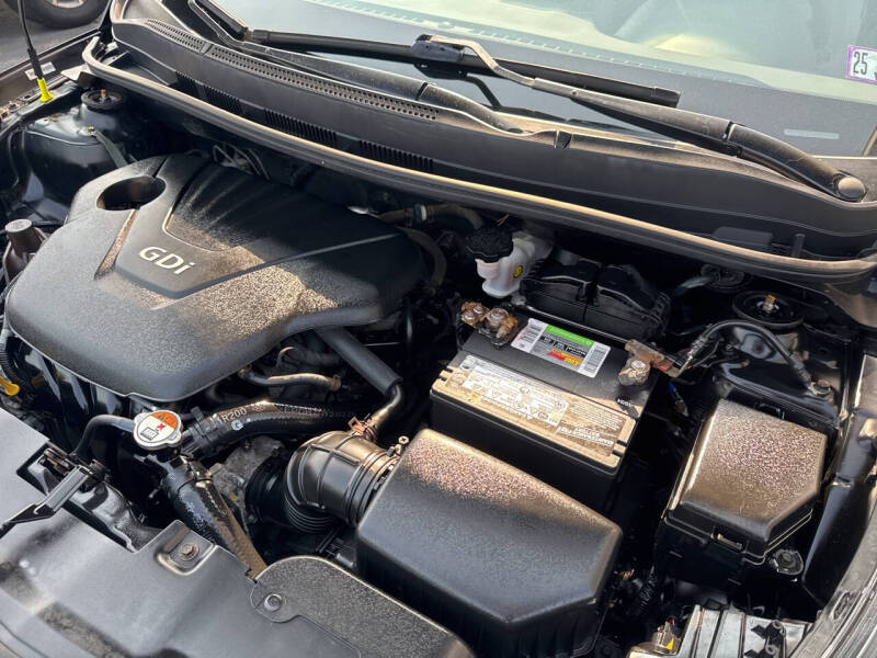 2012 Hyundai Accent SE