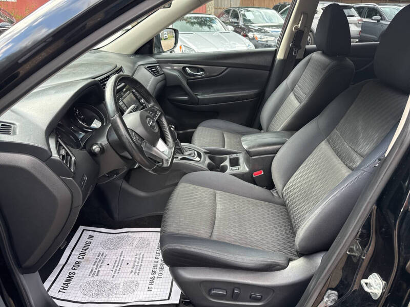 2018 Nissan Rogue SV