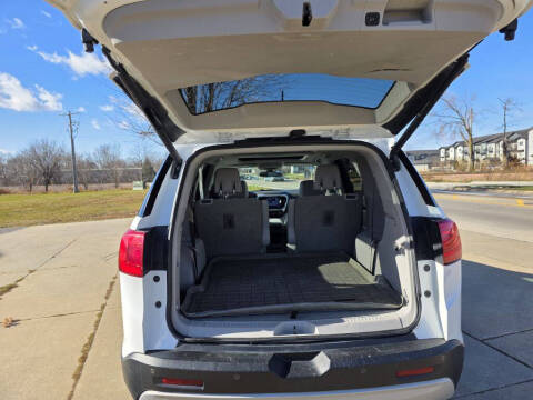 2017 GMC Acadia SLT-1