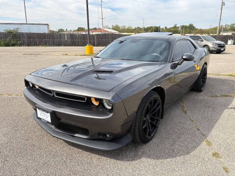 2015 Dodge Challenger SXT Plus