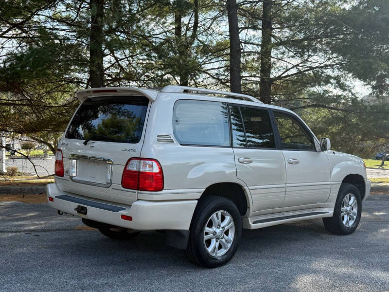 2003 Lexus LX 470 photo 20