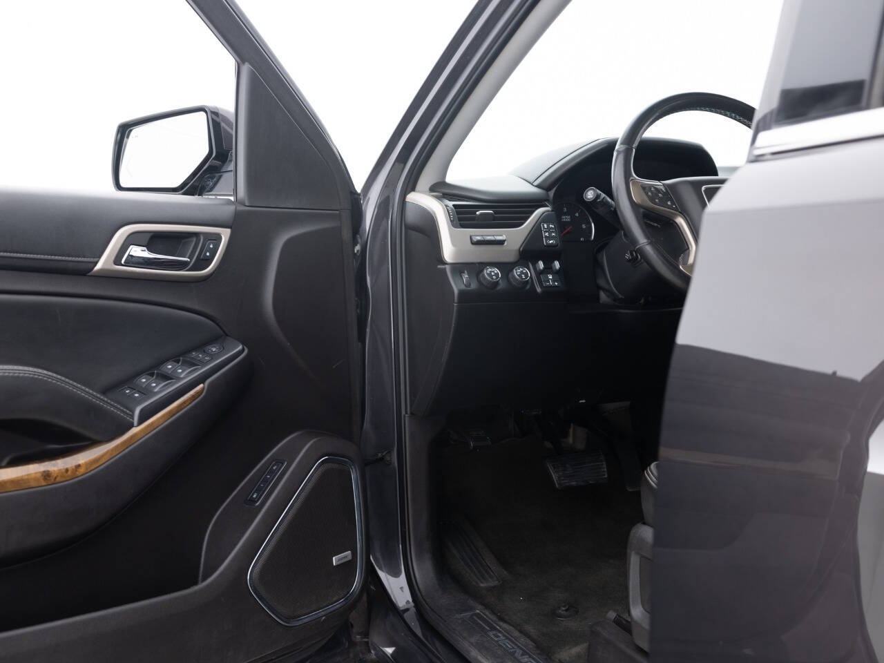 Used Car 2016 Gmc Yukon Xl  Denali 4x4 4dr Suv For Sale Under $30,000 In Coal City, Illinois
