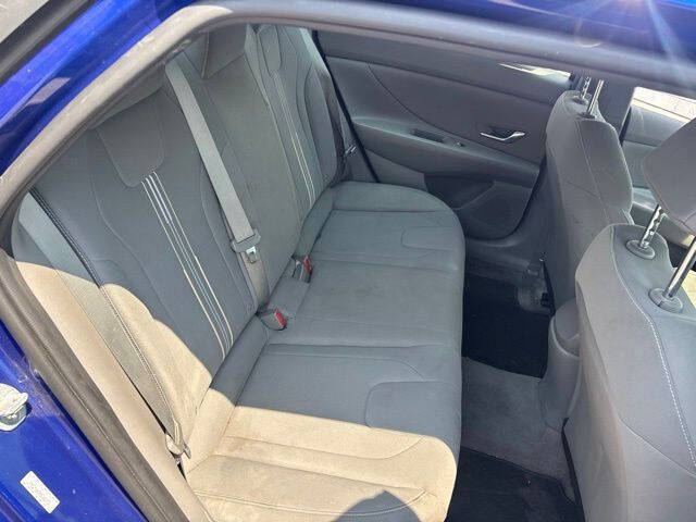 2022 Hyundai Elantra