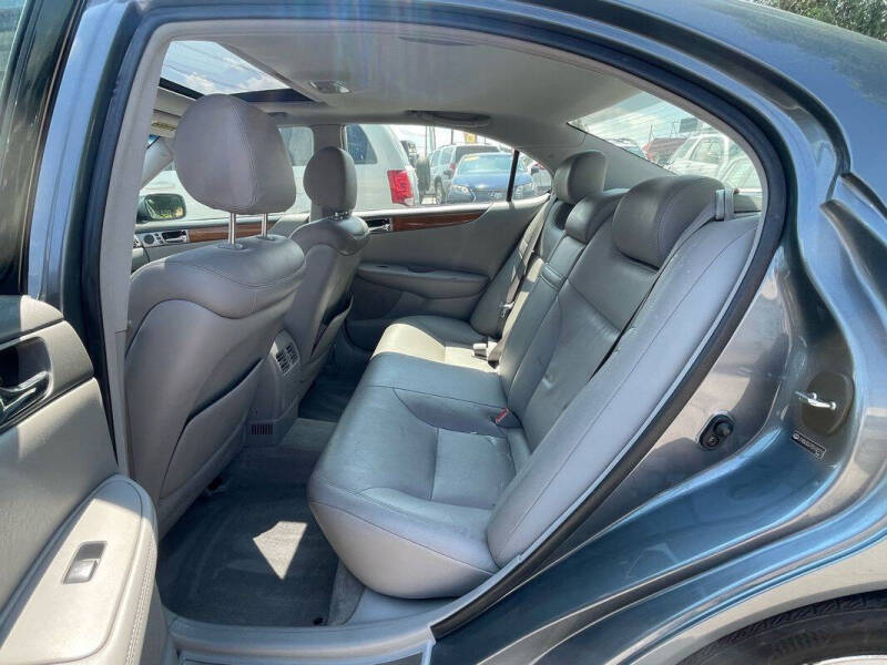2005 Lexus ES 330