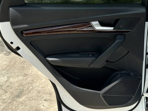 2018 Audi Q5 2.0T quattro Premium Plus