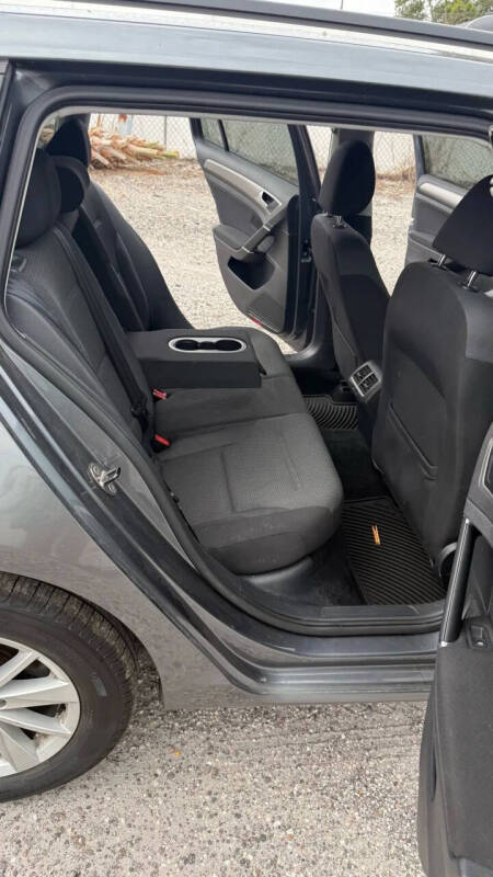 2016 Volkswagen Golf SportWagen