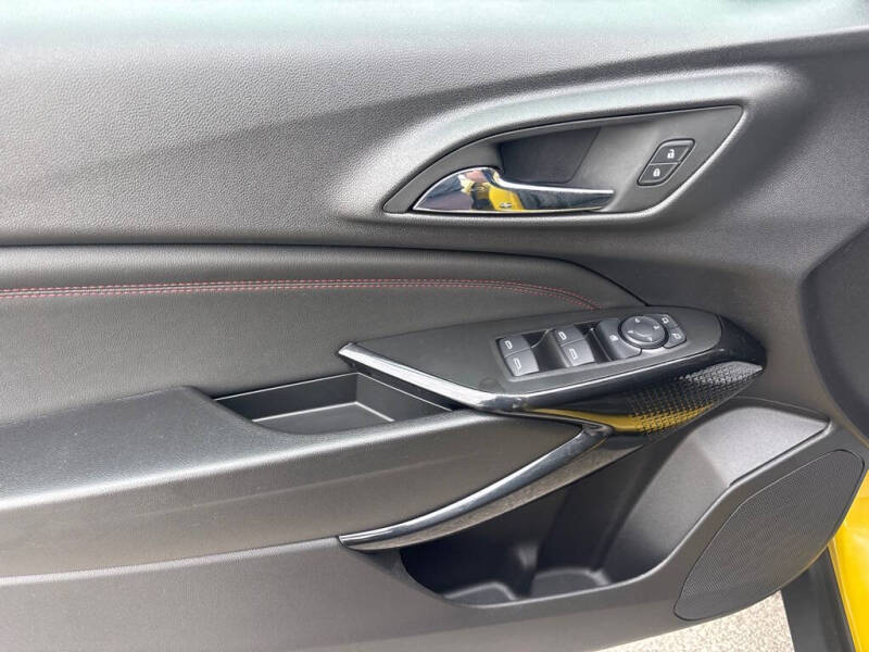 2025 Chevrolet Trax RS