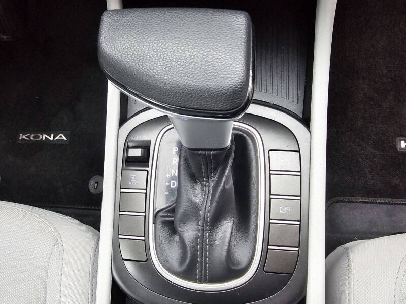 2024 Hyundai Kona SE