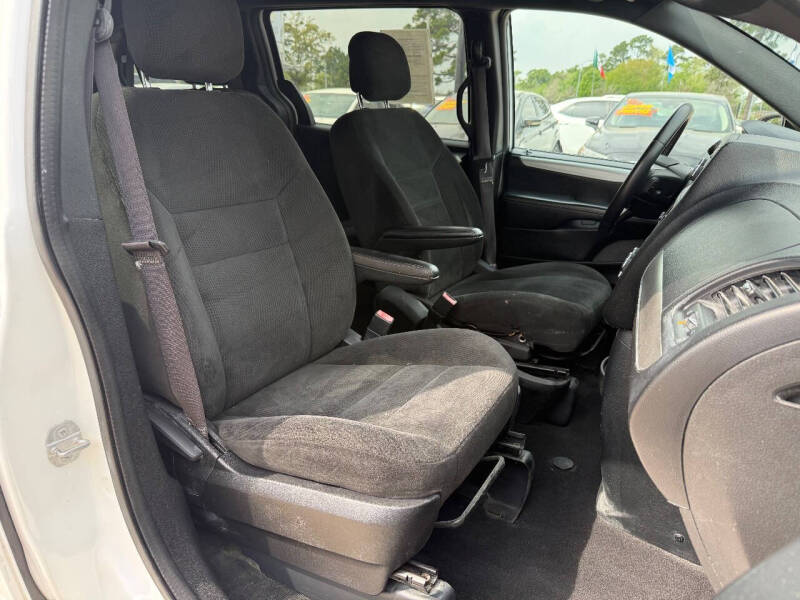 2015 Dodge Grand Caravan SE
