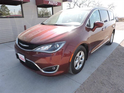2017 Chrysler Pacifica Touring-L Plus