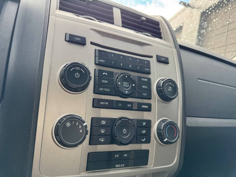 2011 Ford Escape XLT