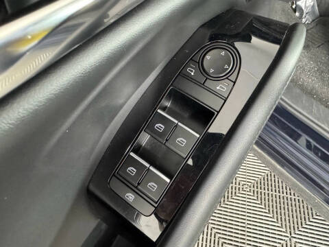 2023 Mazda Mazda3 Hatchback 2.5 S Preferred