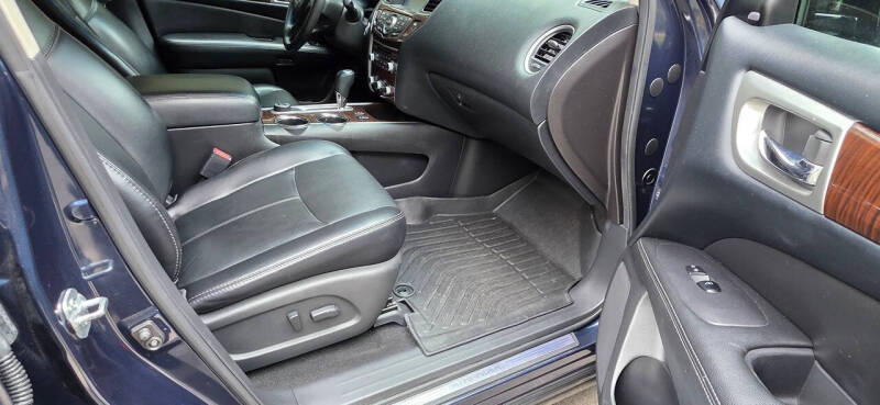 2015 Nissan Pathfinder SL