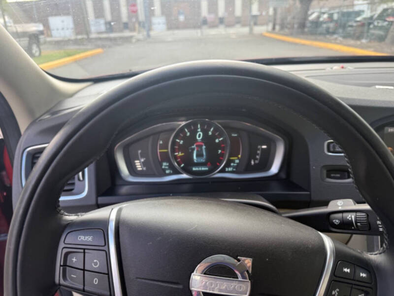 2015 Volvo S60 T5 Platinum