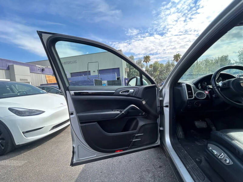 2012 Porsche Cayenne Tiptronic