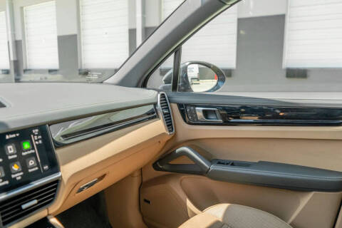 2023 Porsche Cayenne