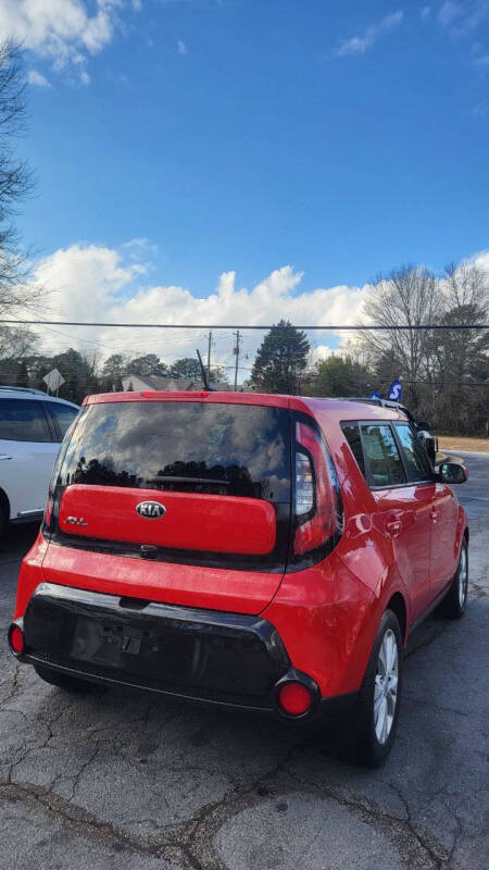 2016 Kia Soul +