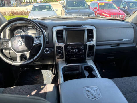 2017 RAM 1500 SLT