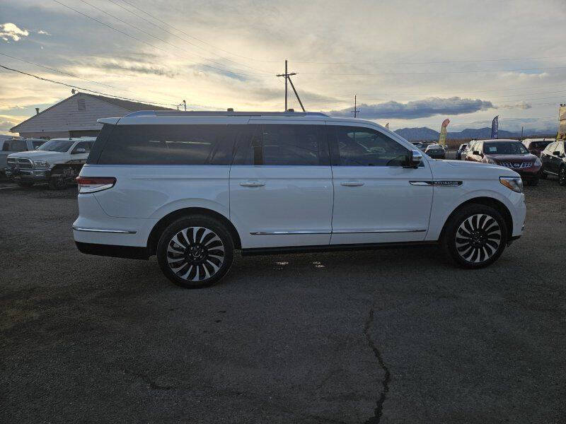 2022 Lincoln Navigator L Black Label