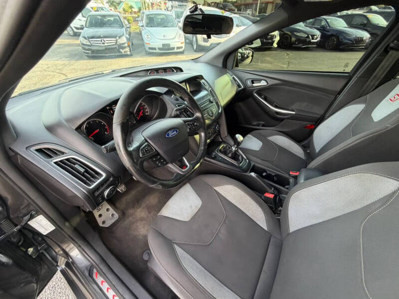 2018 Ford Focus ST
