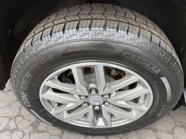 2017 GMC Acadia SLE-2