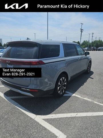 2024 Kia Carnival EX