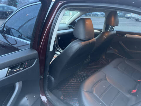 2013 Volkswagen Passat SE PZEV