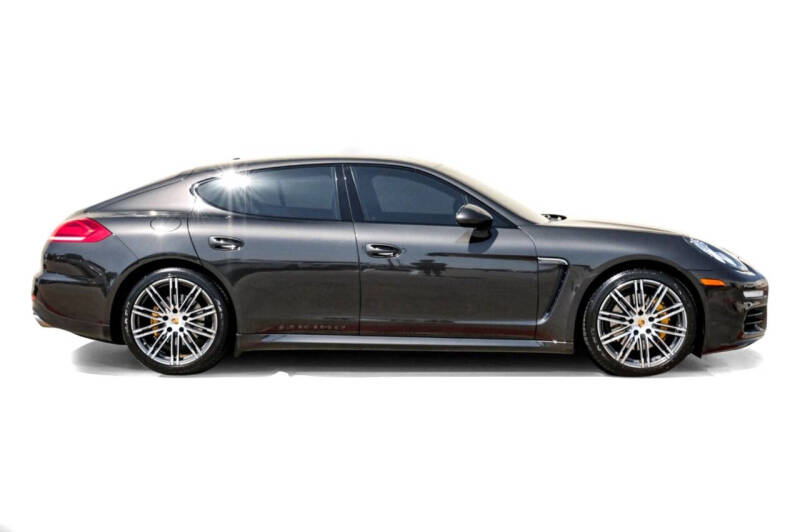 2015 Porsche Panamera S