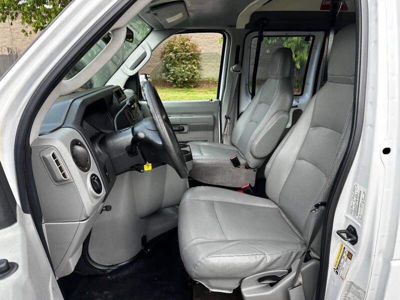 2013 Ford E-Series E-150