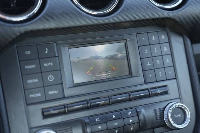 2016 Ford Mustang V6