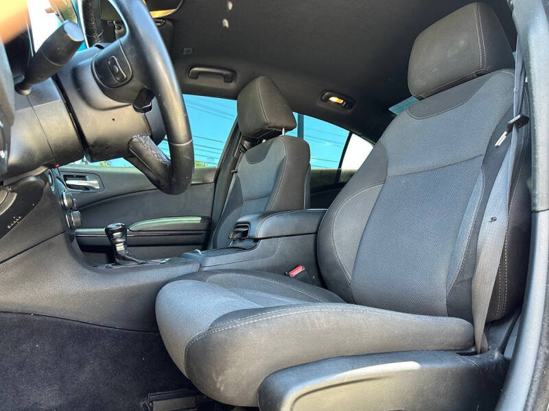2018 Dodge Charger SXT