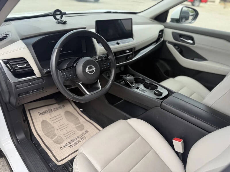 2024 Nissan Rogue SL