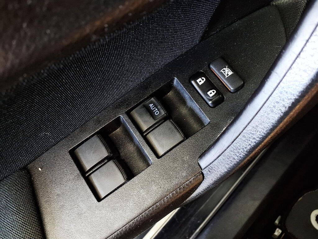 Black 2017 Toyota Corolla LE LE 4dr Sedan 25