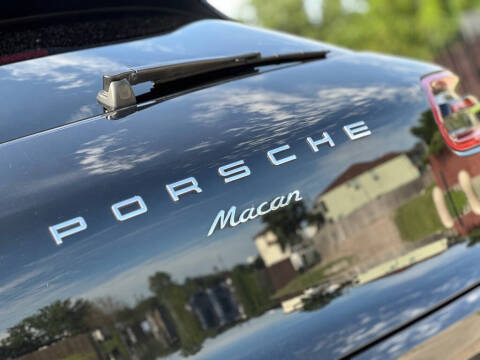 2017 Porsche Macan