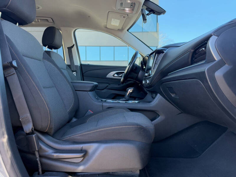 2018 Chevrolet Traverse LT Cloth