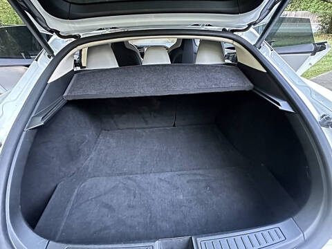 2015 Tesla Model S 85