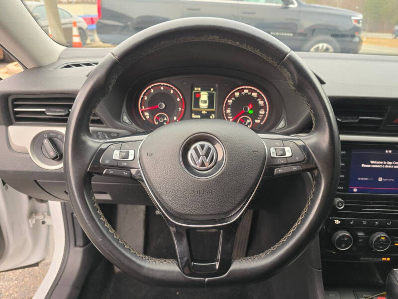 2020 Volkswagen Passat SE