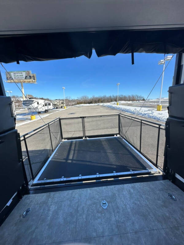 2022 Forest River Vengeance Rogue 26VKS