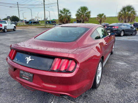 2017 Ford Mustang V6