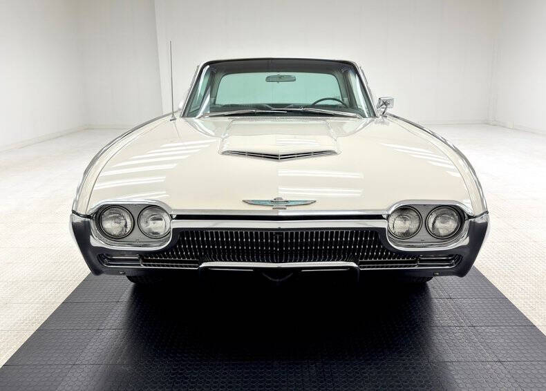 1963 Ford Thunderbird