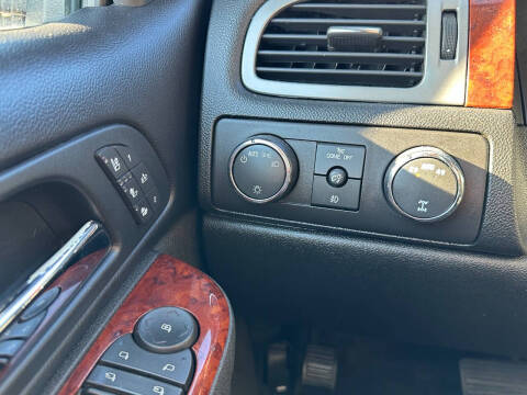 2011 Chevrolet Avalanche LTZ