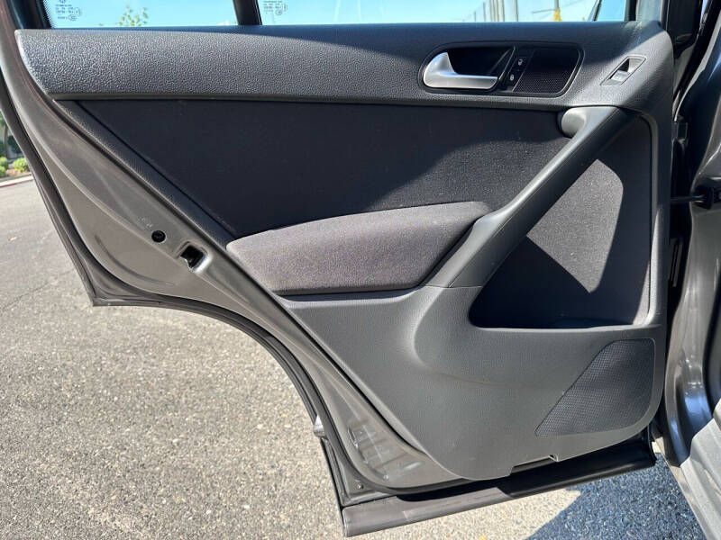 2012 Volkswagen Tiguan S