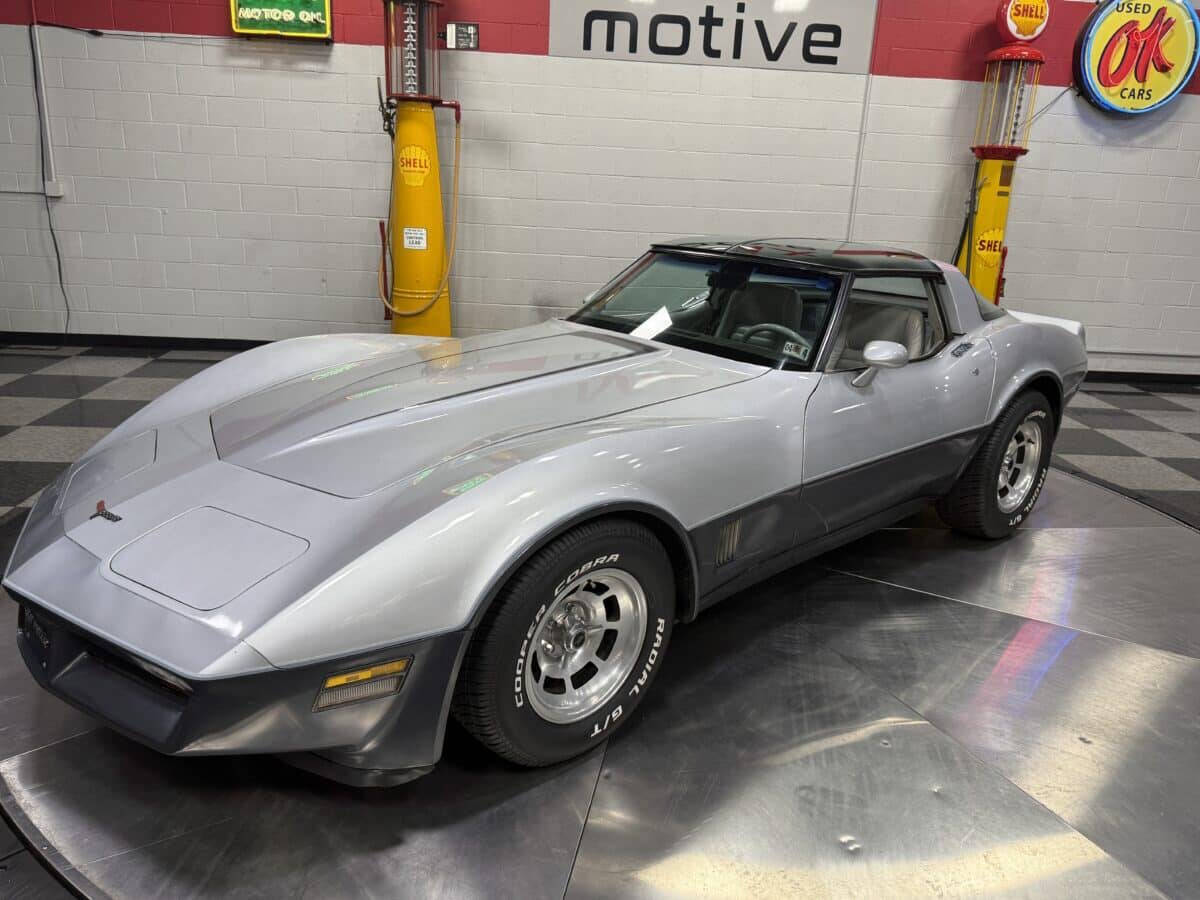 1981 Chevrolet Corvette 43
