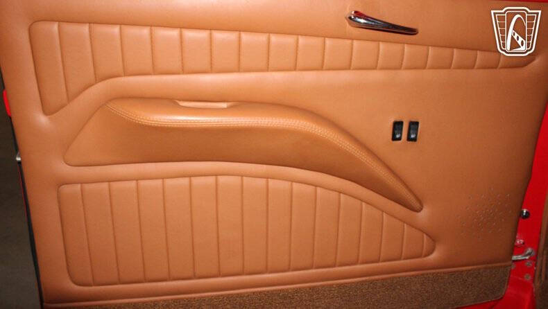 1948 Ford Deluxe