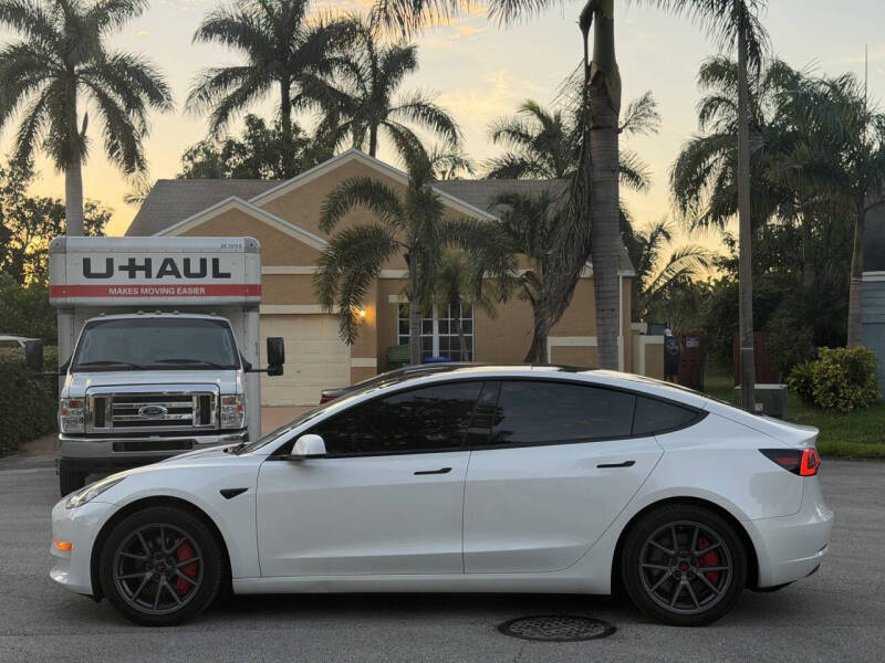 2021 Tesla Model 3's photo