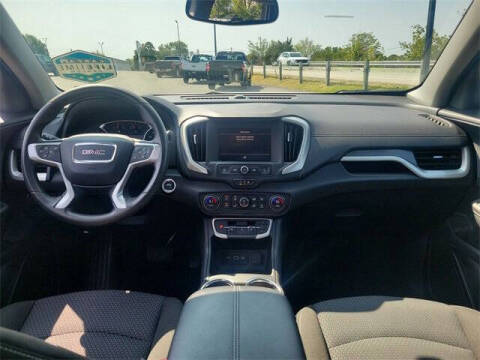 2022 GMC Terrain SLE