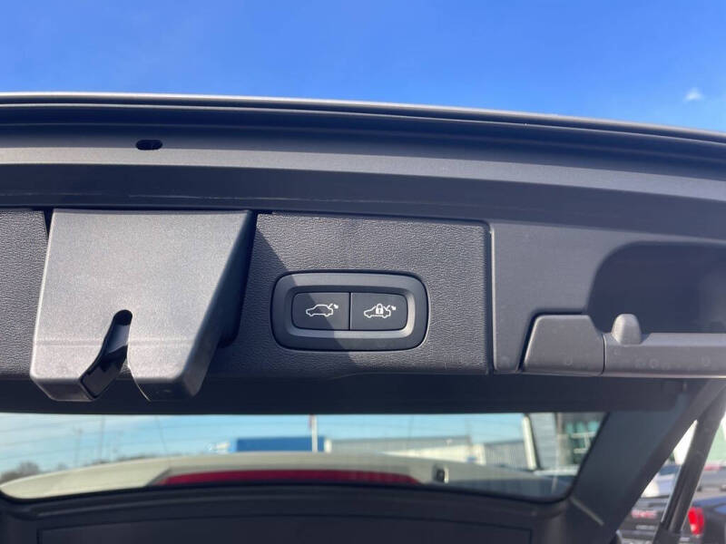 2023 Volvo XC60 B5 Core