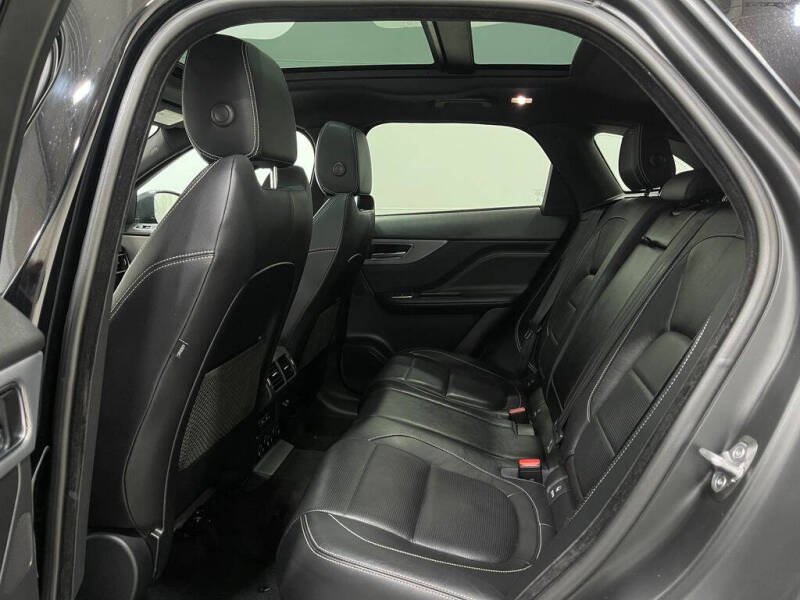 2018 Jaguar F-PACE S