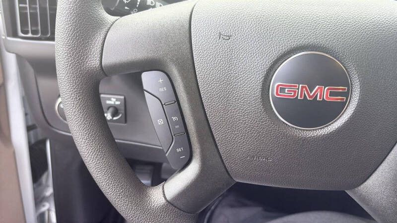2026 GMC Savana 2500